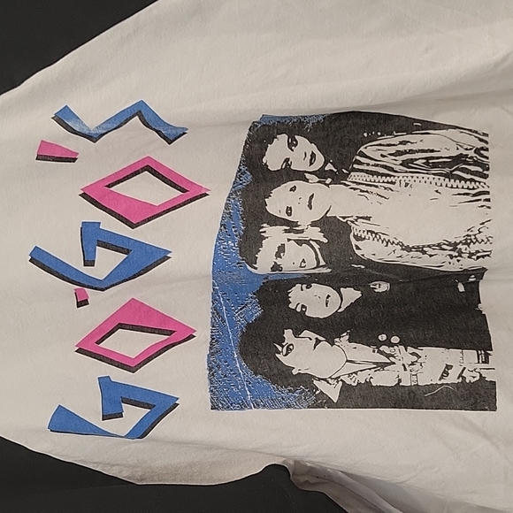 GoGo's Tops - GoGo's 40th anniversary tee